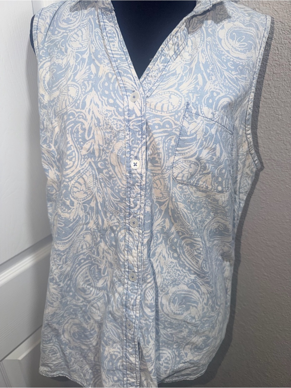 Kim Rogers Light Blue & Cream Paisley Button-Up Blouse